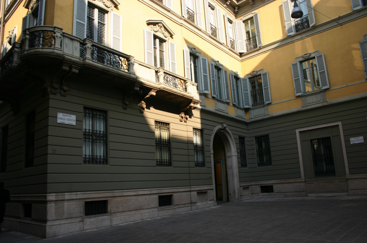 Mediobanca - Piazzetta Cuccia (2) Imc (Foto Giovanni Dall'Orto)